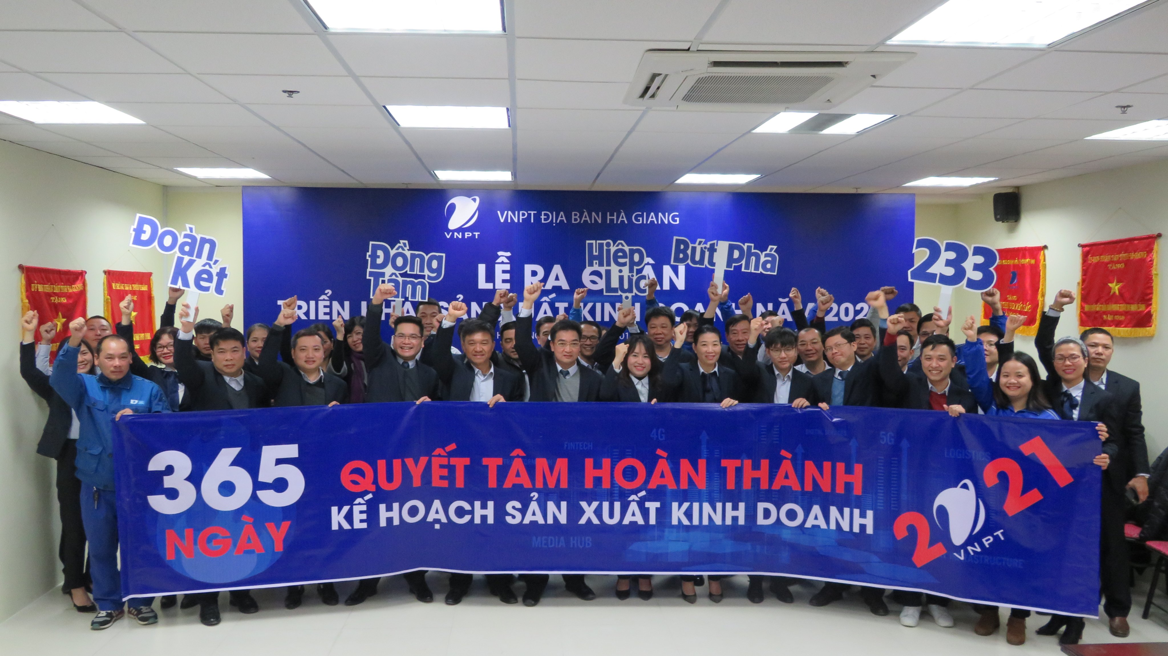 VNPT địa bàn Hà Giang đã tổ chức Lễ ra quân đầu năm 2021 VNPT địa bàn Hà Giang đã tổ chức Lễ ra quân đầu năm 2021
